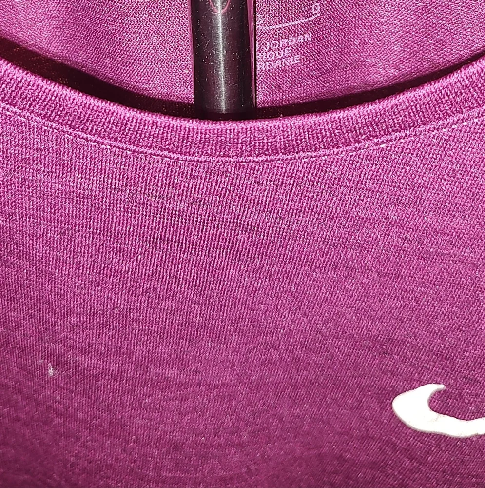 Nike Running Magenta Short Sleeve Tee - Picture 3 of 4